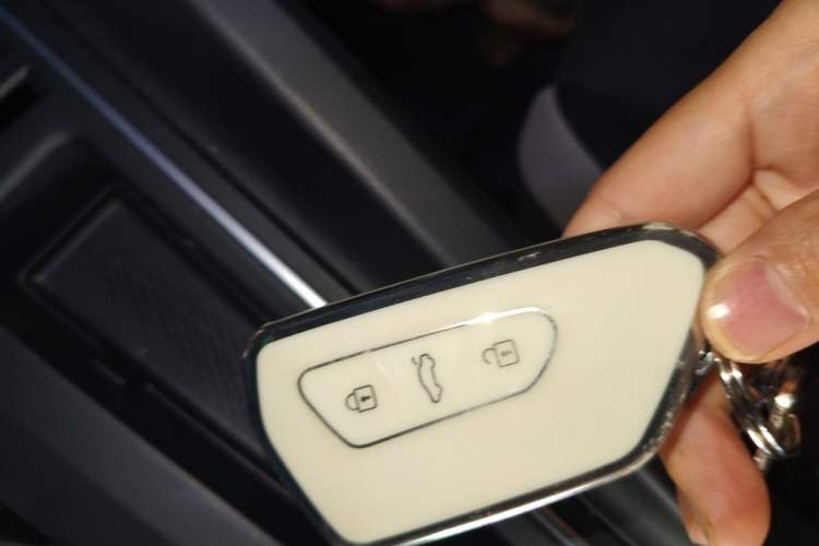 Used Volkswagen Golf 2023 280TSI DSG Pro Vehicle Key