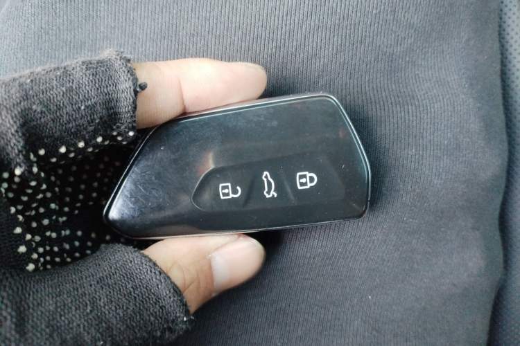 Used Volkswagen Golf 2023 280TSI DSG R-Line 20th Anniversary Edition Vehicle Key
