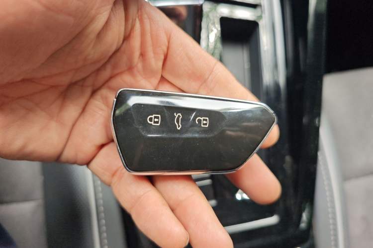 Used Volkswagen Golf 2023 280TSI DSG R-Line Lite Vehicle Key