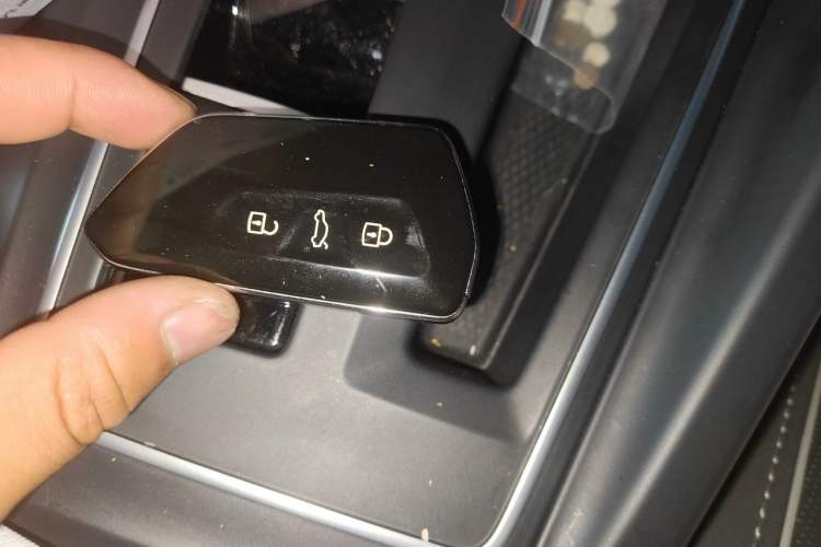 Used Volkswagen Golf 2023 280TSI DSG R-Line Lite Vehicle Key