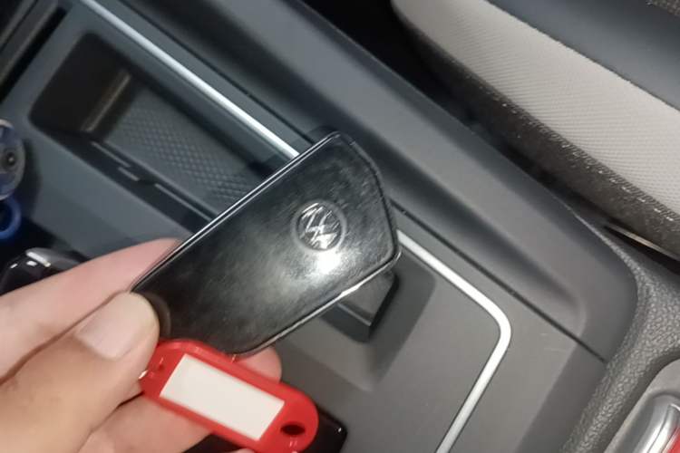 Used Volkswagen Golf 2023 280TSI DSG Pro Vehicle Key