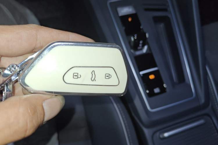 Used Volkswagen Golf 2023 Facelift 280TSI DSG R-Line Vehicle Key