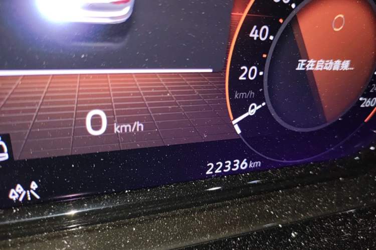 Used Volkswagen Golf 2023 Facelift 280TSI DSG R-Line Lite Odometer Close Up
