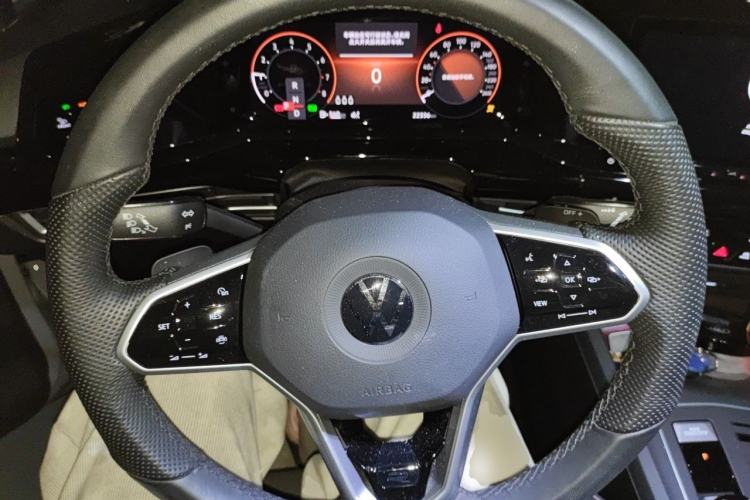 Used Volkswagen Golf 2023 Facelift 280TSI DSG R-Line Lite Steering Wheel