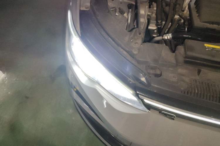 Used Volkswagen Golf 2023 Facelift 280TSI DSG R-Line Lite Right Front Headlight