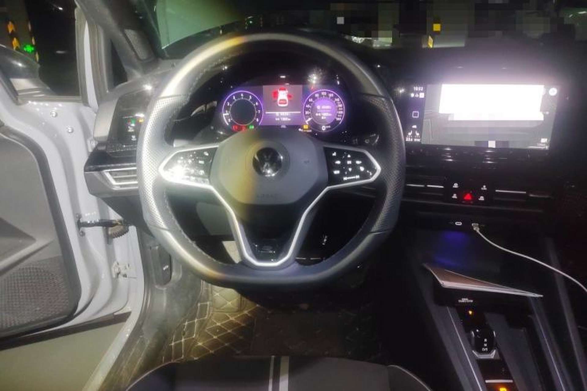 Used Volkswagen Golf 2023 Facelift 280TSI DSG R-Line Steering Wheel