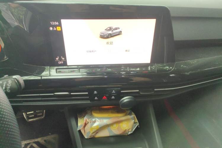 Used Volkswagen Golf 2023 280TSI DSG R-Line Lite Audio And AC Panel