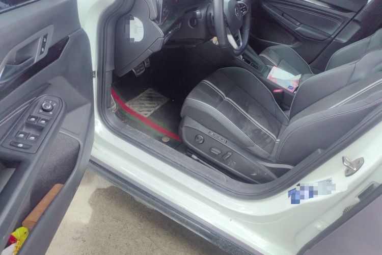 Used Volkswagen Golf 2023 280TSI DSG R-Line Lite Driver Seat