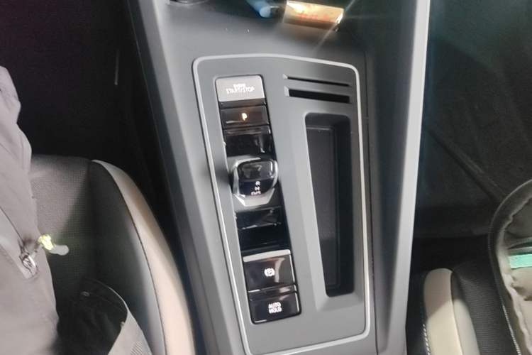 Used Volkswagen Golf 2023 280TSI DSG Pro Gear Lever