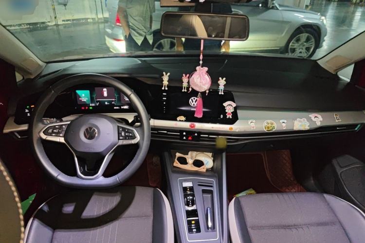 Used Volkswagen Golf 2023 280TSI DSG Pro Interior 2