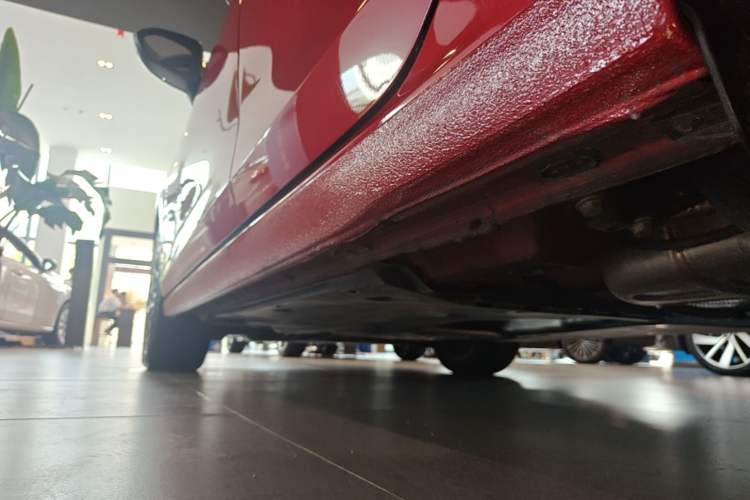 Used Volkswagen Golf 2023 Facelift 280TSI DSG Pro Left Side Sill