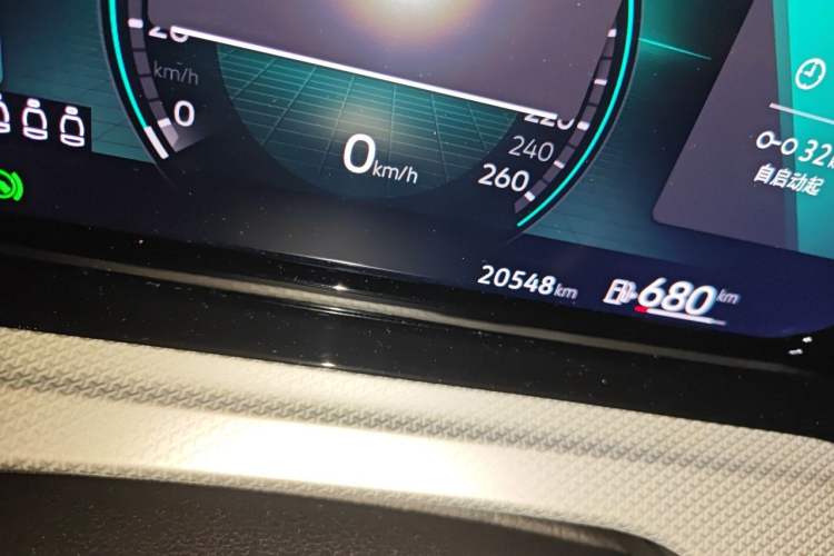 Used Volkswagen Golf 2023 280TSI DSG Pro Odometer Close Up