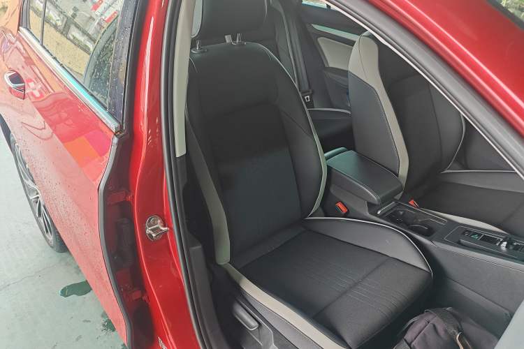 Used Volkswagen Golf 2023 280TSI DSG Pro Right Front Seat