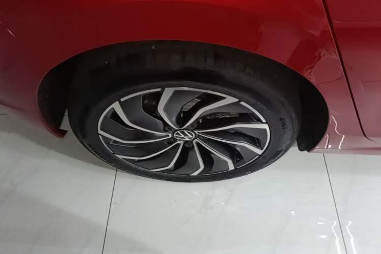 Used Volkswagen Golf 2023 Facelift 280TSI DSG Pro Right Rear Wheel Hub