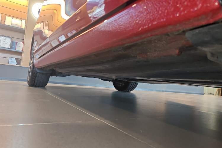 Used Volkswagen Golf 2023 Facelift 280TSI DSG Pro Right Side Sill