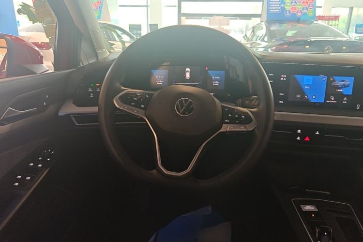 Used Volkswagen Golf 2023 Facelift 280TSI DSG Pro Steering Wheel