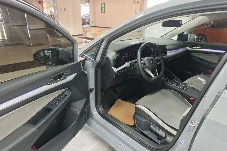Used Volkswagen Golf 2023 Facelift 280TSI DSG Pro Driver Seat