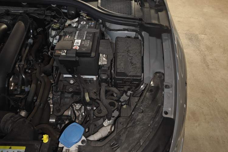 Used Volkswagen Golf 2023 Facelift 280TSI DSG Pro Engine Bay Left