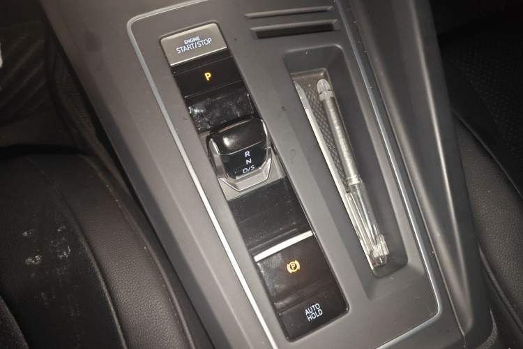 Used Volkswagen Golf 2023 Facelift 280TSI DSG Pro Gear Lever