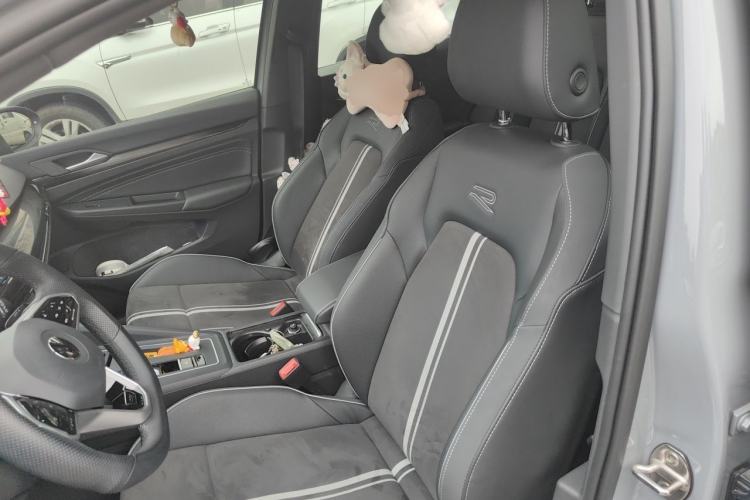 Used Volkswagen Golf 2023 Facelift 280TSI DSG R-Line Lite Left Front Seat