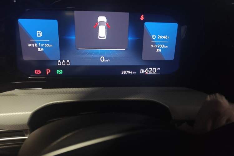 Used Volkswagen Golf 2023 Facelift 280TSI DSG Pro Odometer Close Up