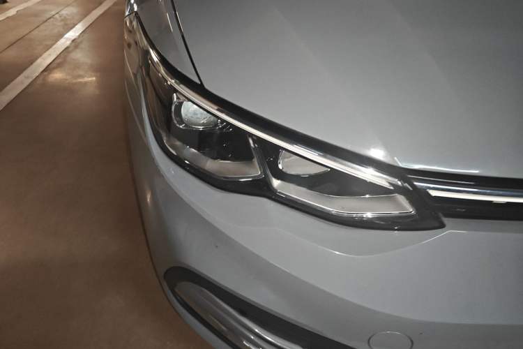 Used Volkswagen Golf 2023 Facelift 280TSI DSG Pro Right Front Headlight