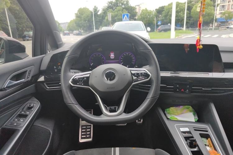 Used Volkswagen Golf 2023 Facelift 280TSI DSG R-Line Lite Steering Wheel