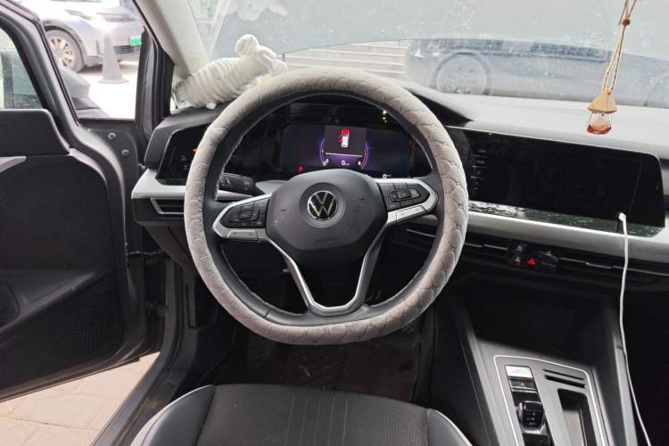 Used Volkswagen Golf 2023 Facelift 280TSI DSG Pro Steering Wheel
