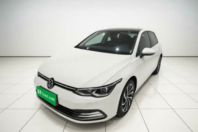Volkswagen Golf 2023 Facelift 280TSI DSG Pro с пробегом