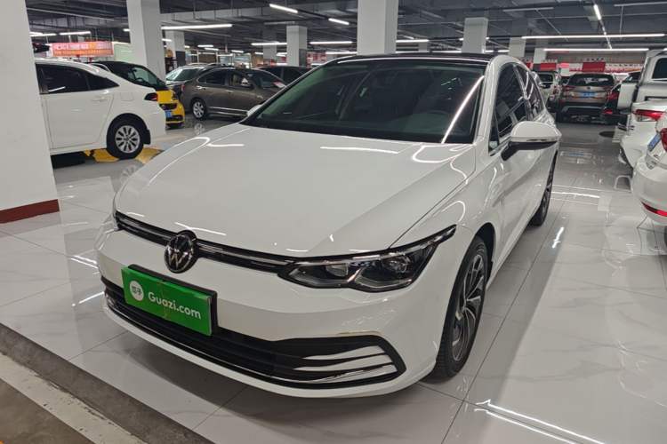 Volkswagen Golf 2023 Facelift 280TSI DSG Pro