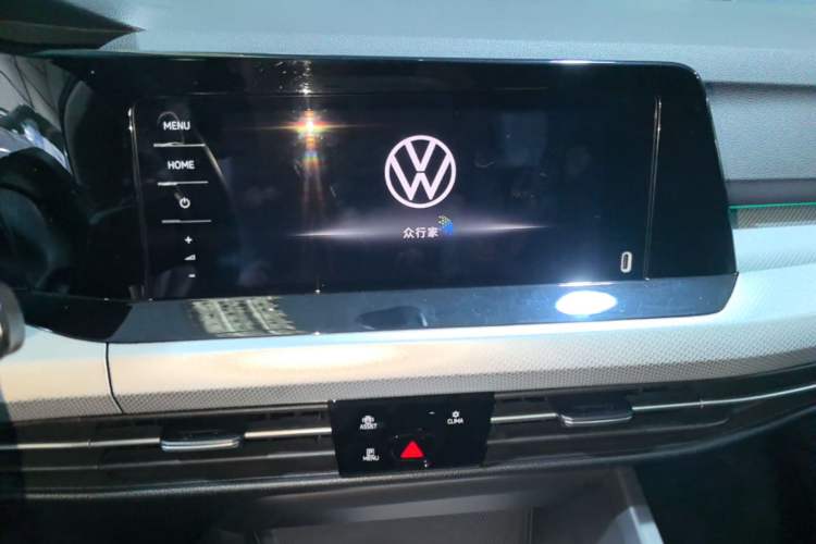Used Volkswagen Golf 2023 Facelift 280TSI DSG Pro Audio And AC Panel