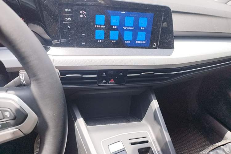 Used Volkswagen Golf 2023 Facelift 280TSI DSG Pro Audio And AC Panel