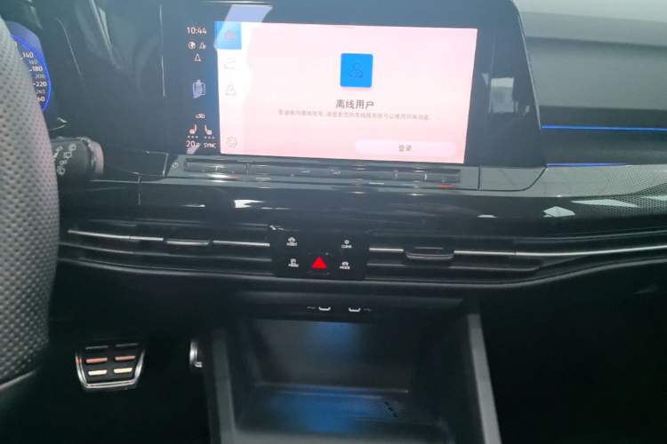 Used Volkswagen Golf 2023 Facelift 280TSI DSG R-Line Lite Audio And AC Panel
