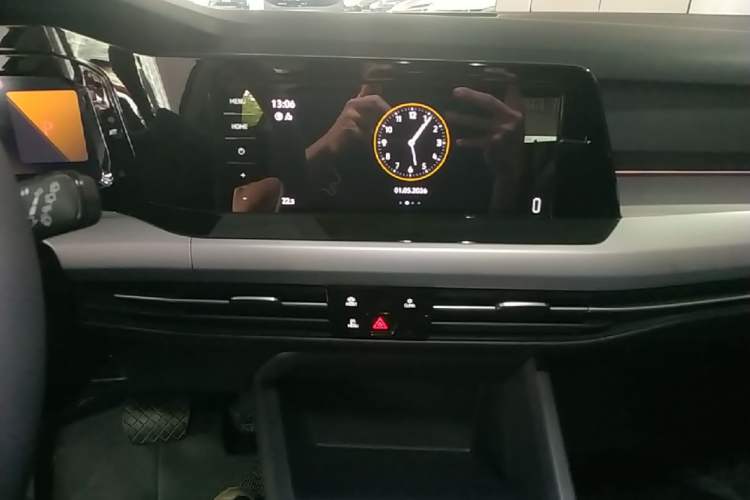 Used Volkswagen Golf 2023 Facelift 280TSI DSG Pro Audio And AC Panel