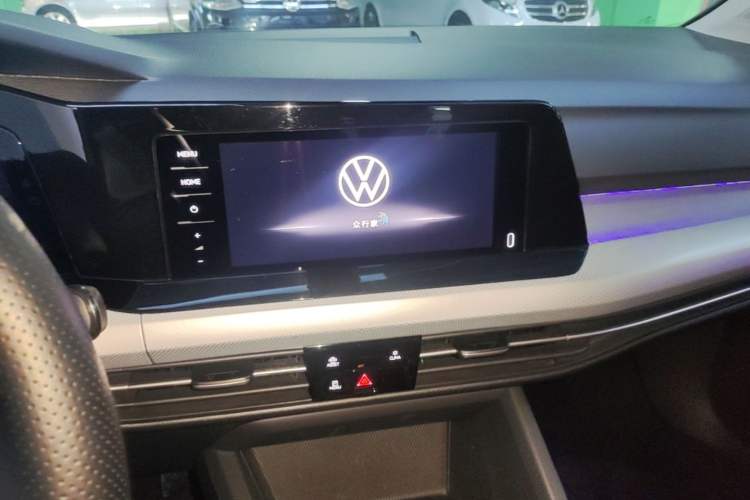 Used Volkswagen Golf 2023 Facelift 280TSI DSG Pro Audio And AC Panel
