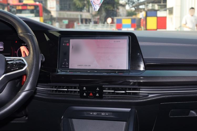 Used Volkswagen Golf 2023 280TSI DSG R-Line Lite Audio And AC Panel