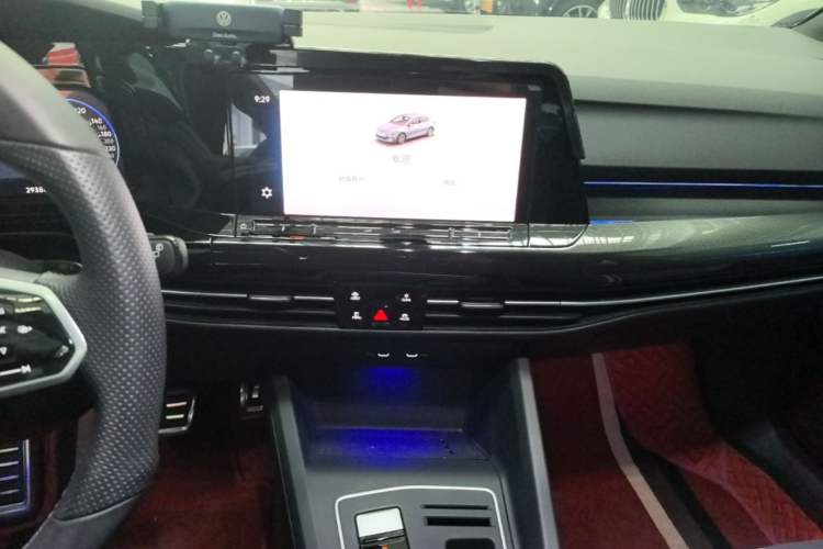 Used Volkswagen Golf 2023 Facelift 280TSI DSG R-Line Lite Audio And AC Panel