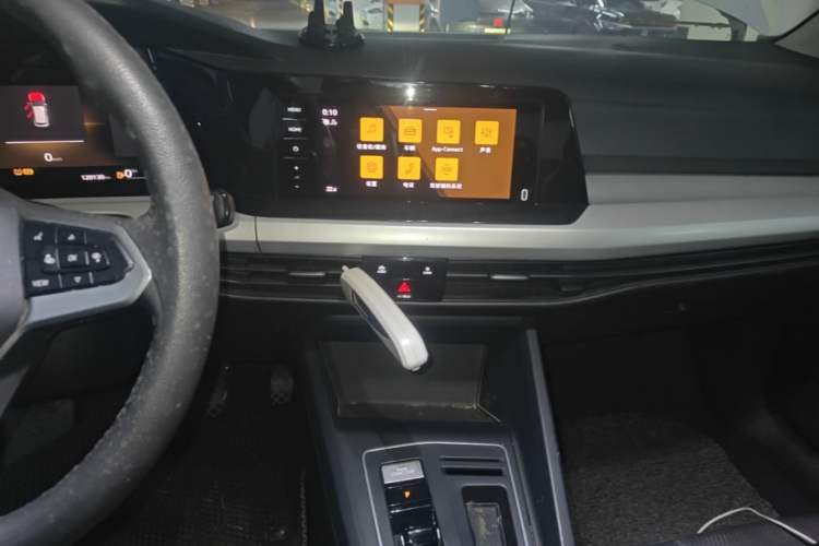 Used Volkswagen Golf 2023 200TSI DSG Audio And AC Panel