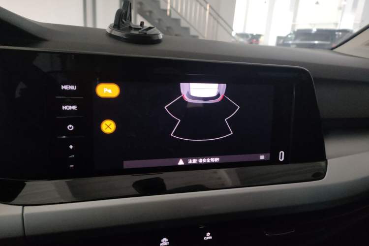 Used Volkswagen Golf 2023 200TSI DSG Audio And AC Panel