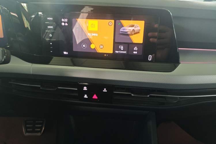 Used Volkswagen Golf 2023 Facelift 280TSI DSG Pro Audio And AC Panel
