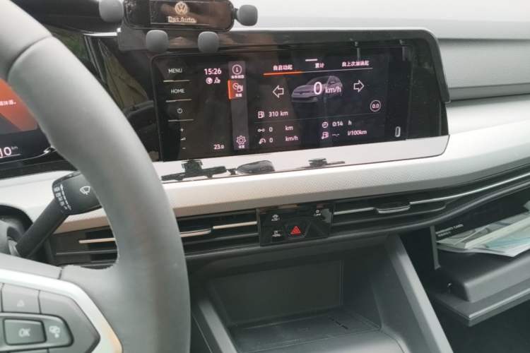 Used Volkswagen Golf 2023 Facelift 280TSI DSG Pro Audio And AC Panel