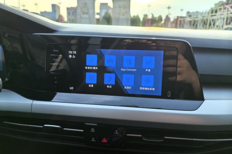 Used Volkswagen Golf 2023 Facelift 280TSI DSG Pro Audio And AC Panel