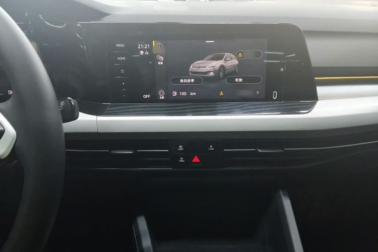 Used Volkswagen Golf 2023 Facelift 280TSI DSG Pro Audio And AC Panel