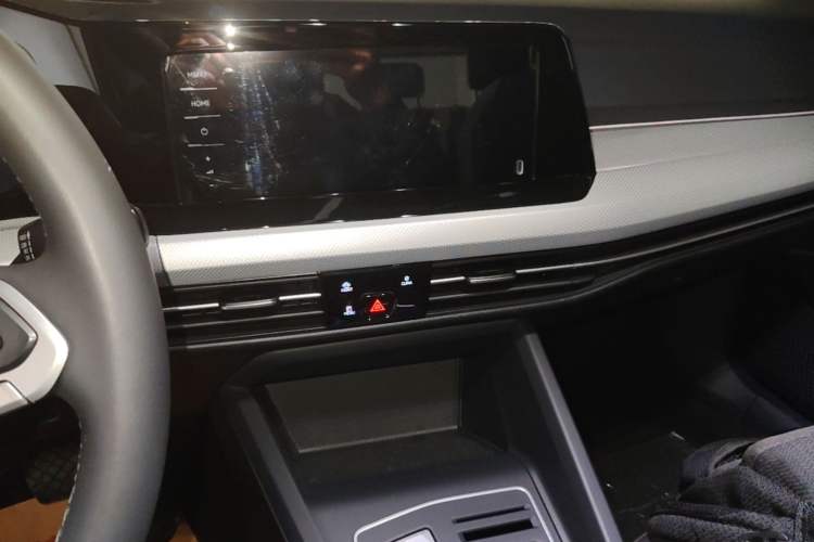 Used Volkswagen Golf 2023 280TSI DSG Pro Audio And AC Panel