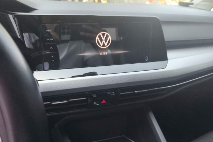 Used Volkswagen Golf 2023 Facelift 280TSI DSG Pro Audio And AC Panel