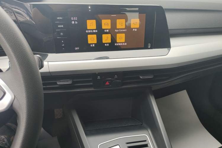Used Volkswagen Golf 2023 200TSI DSG Audio And AC Panel