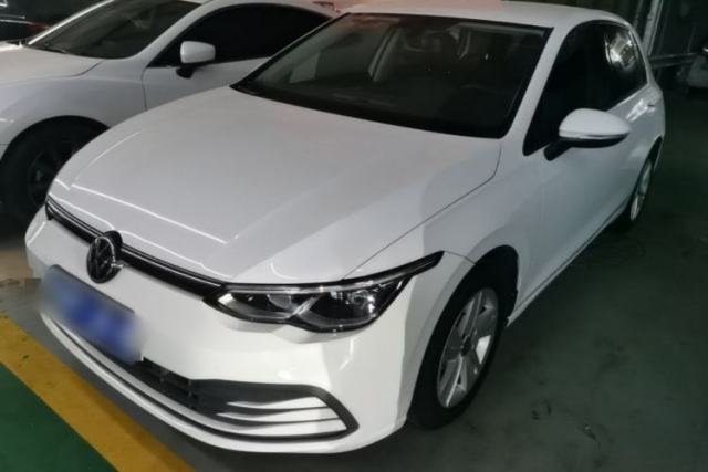 Volkswagen Golf 2023 200TSI DSG с пробегом