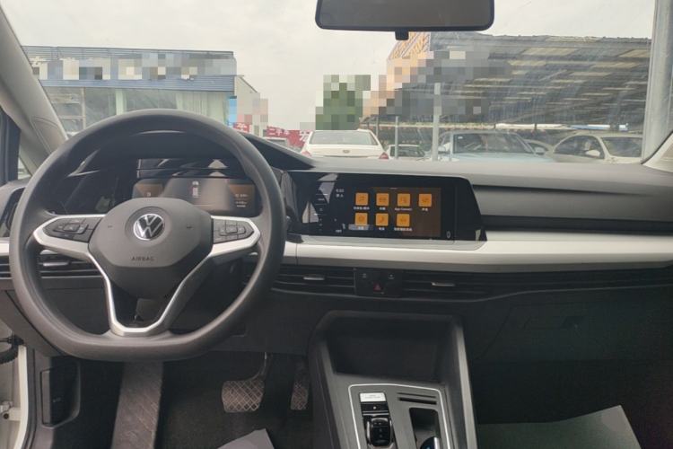 Used Volkswagen Golf 2023 200TSI DSG Center Console