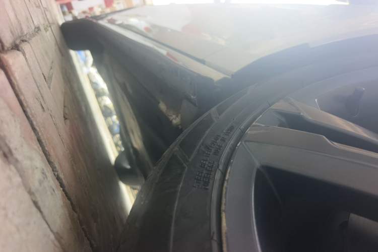 Used Volkswagen Golf 2023 Facelift 280TSI DSG R-Line Chassis Front Right