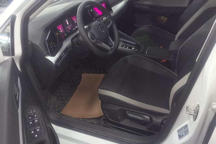 Used Volkswagen Golf 2023 Facelift 280TSI DSG Pro Driver Seat